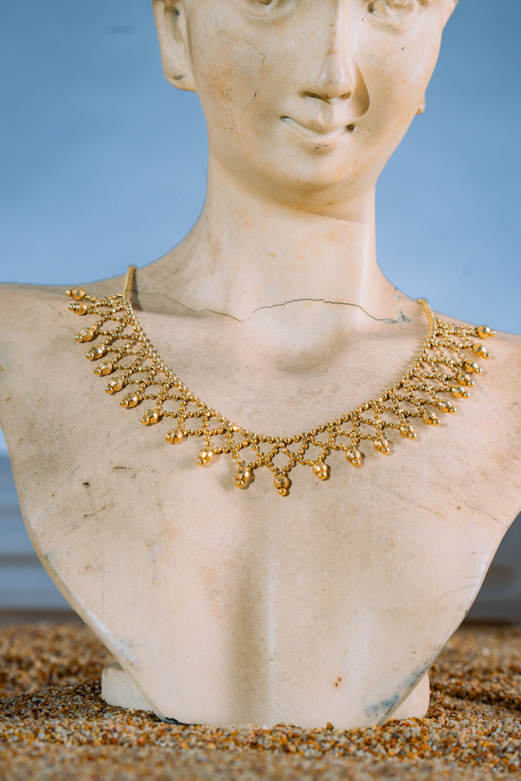 Gargantilla elegante de bolitas 14K