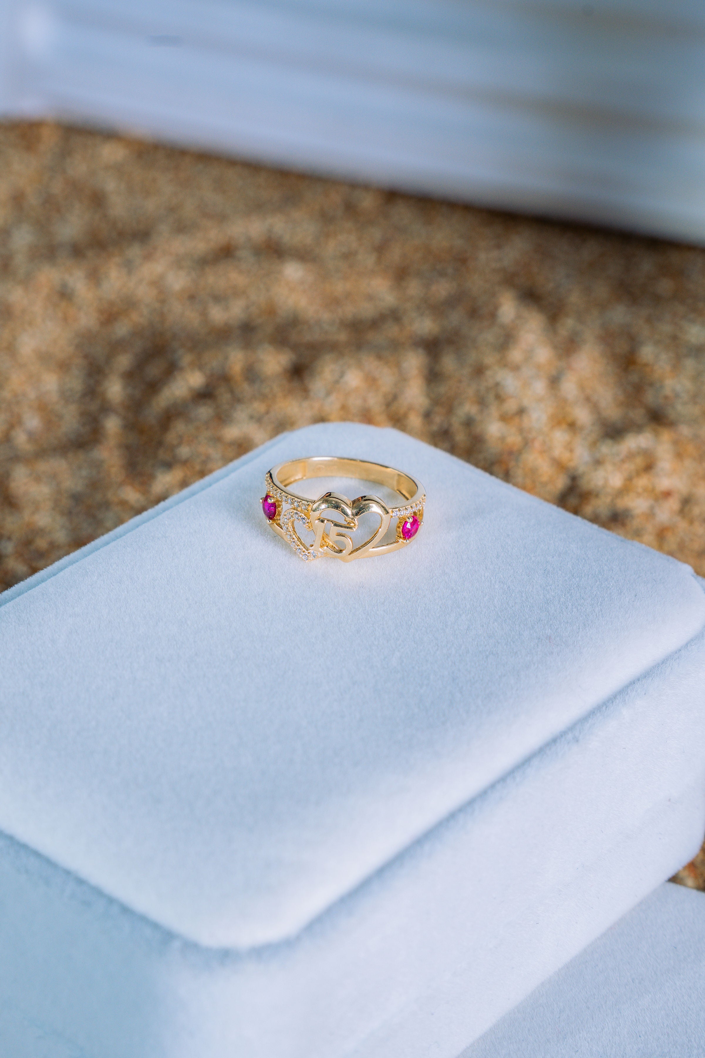 Anillo de 15 años dos corazones 14K