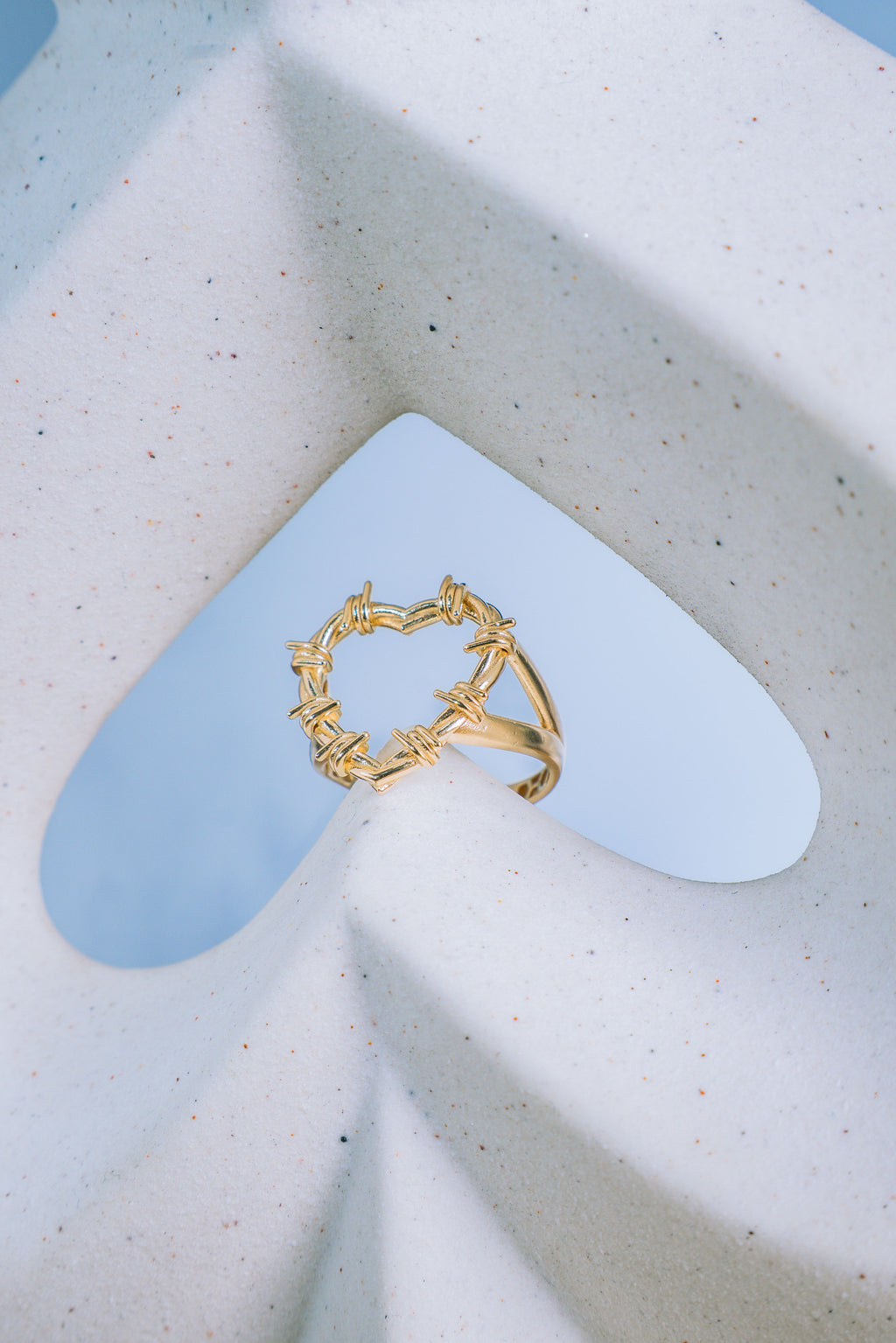 Anillo Corazón con púas 10K