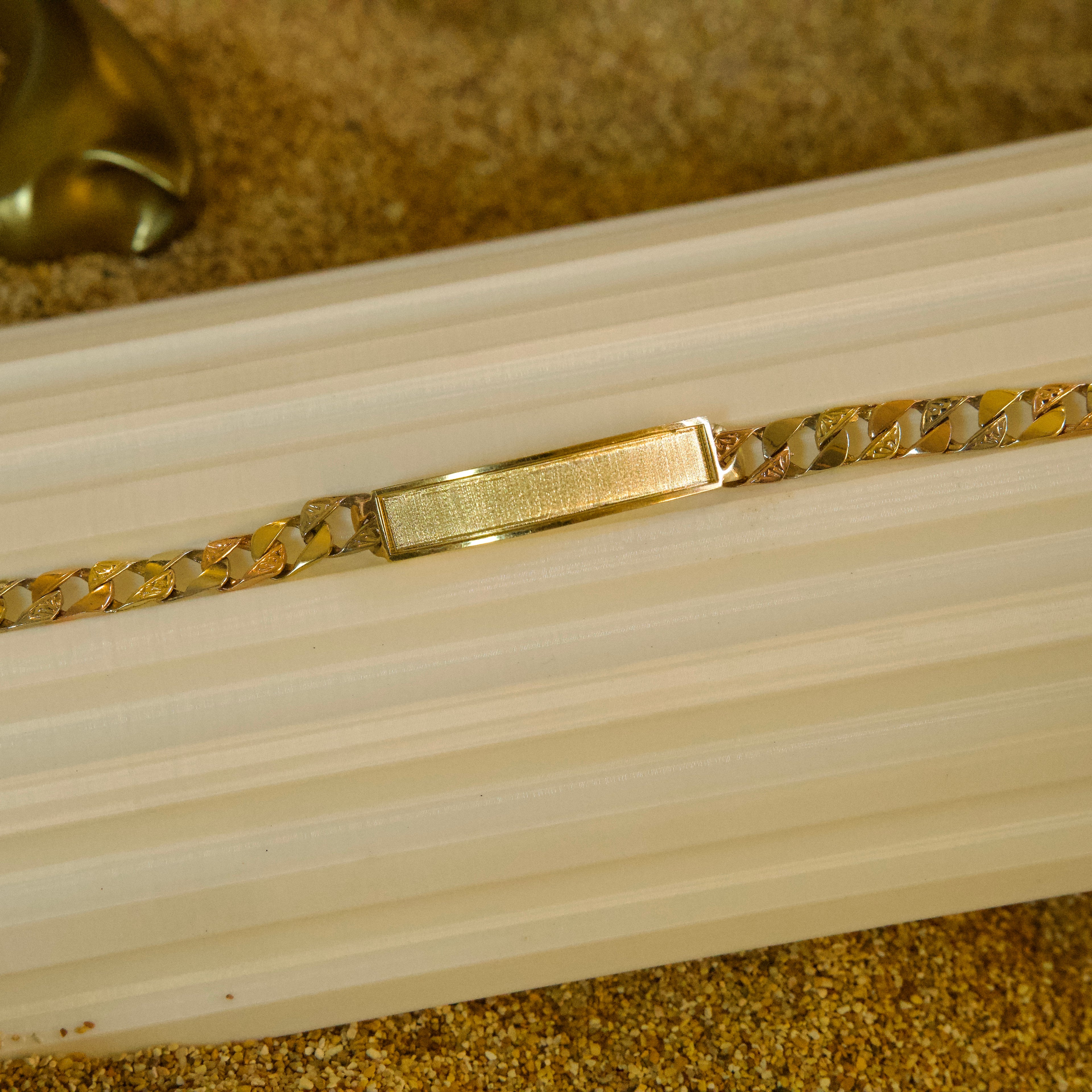 Esclava Cubana Tres Oros 10K