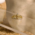 Anillo de 15 años con forma de Corona 10K