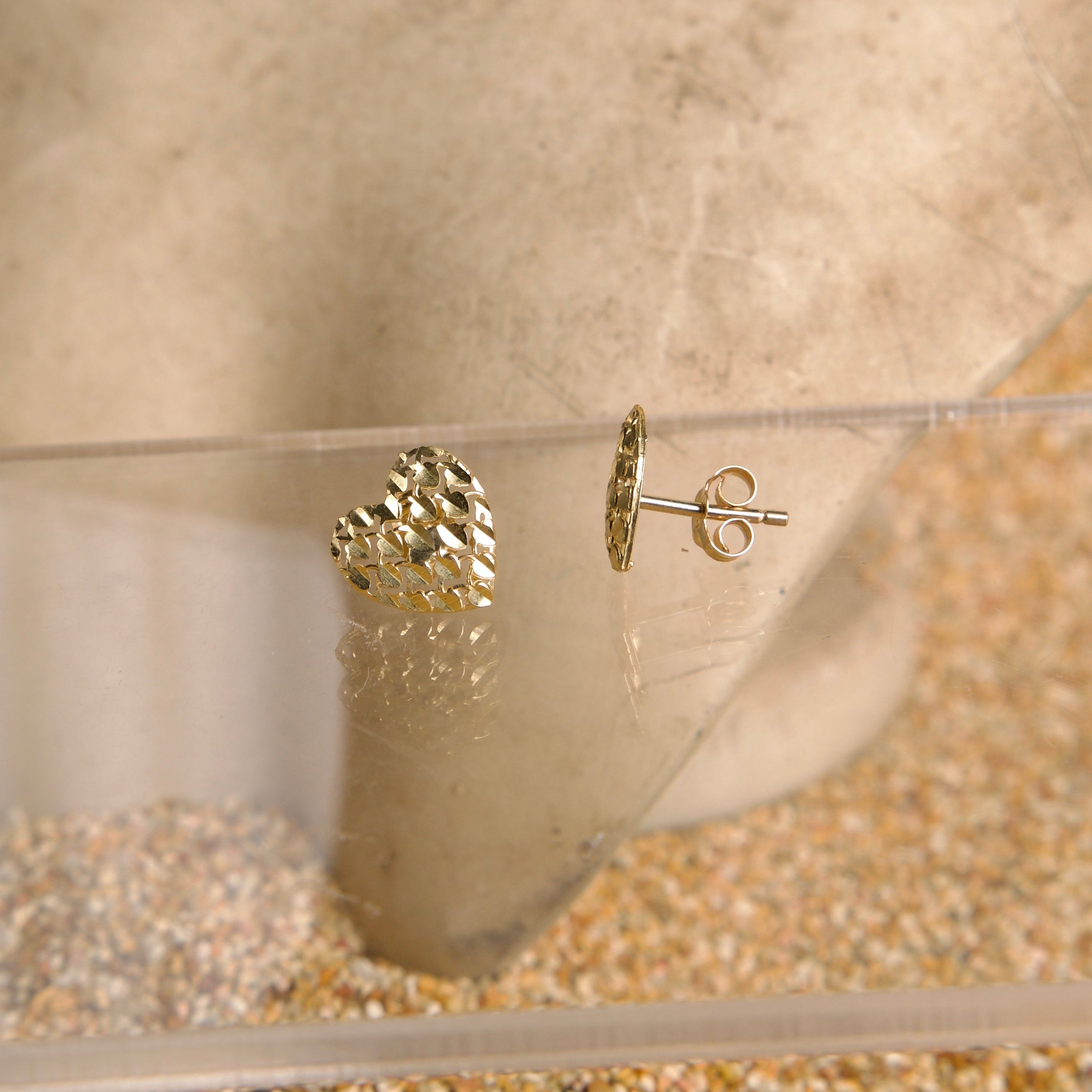 Aretes de Corazón dorados 10K