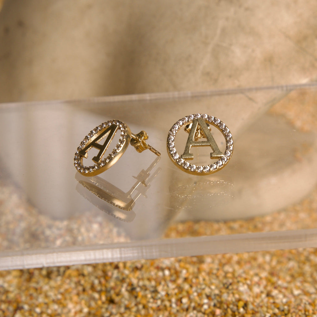 Aretes con la letra A 10K