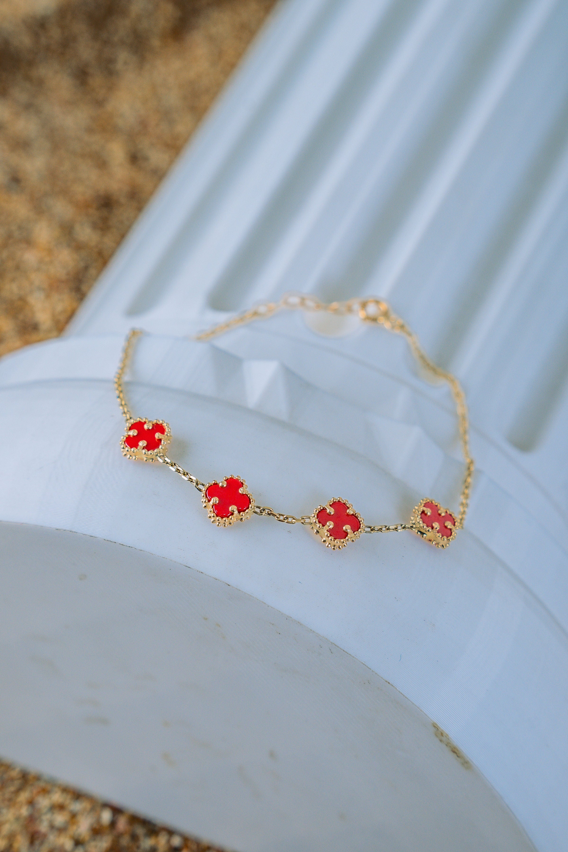Pulsera 4 treboles rojos 10K