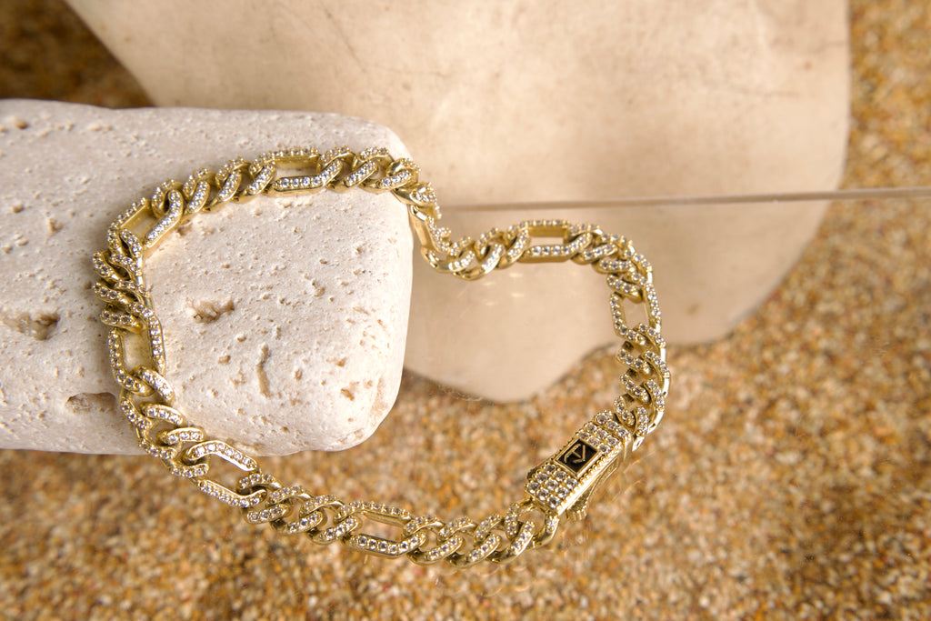 Pulso estilo Cartier con zirconias 10K