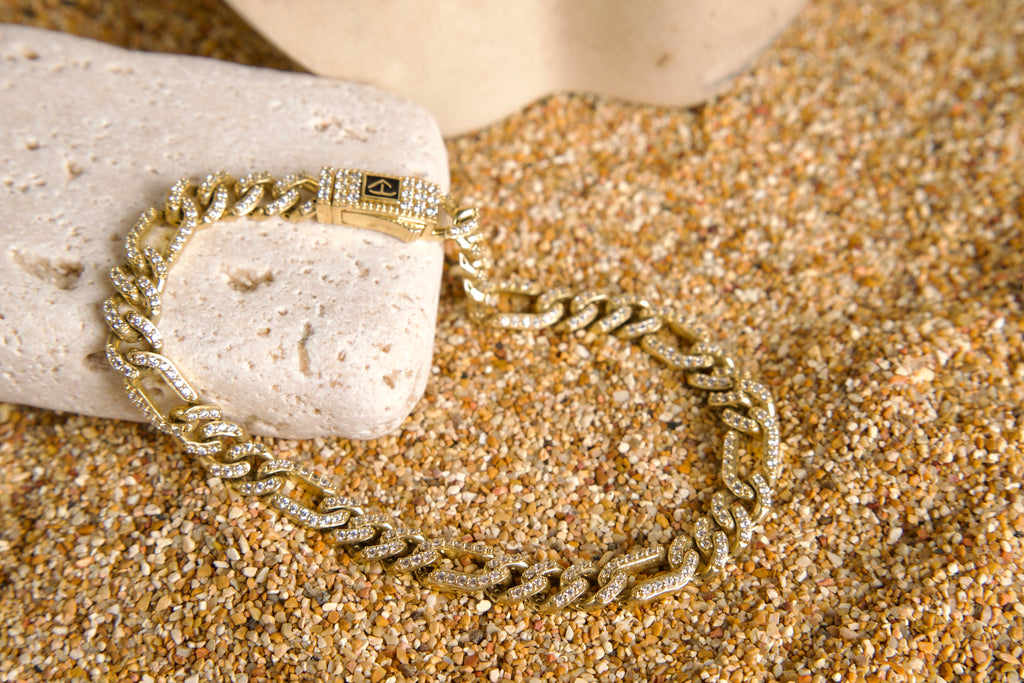 Pulso estilo Cartier con zirconias 10K