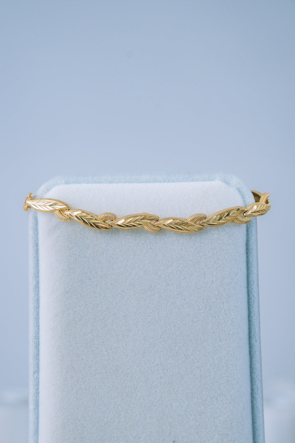 Pulsera de hojitas 10K