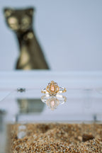 Anillo Virgen de Guadalupe flor 3 oros 10K