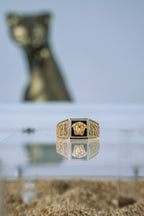 Anillo Versace cuadrado negro 10K