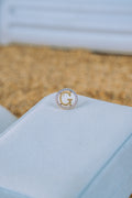 Aretes circulares con inicial G 10K