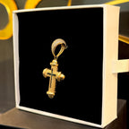 Dije de Cruz con piedras verdes en el centro 10K