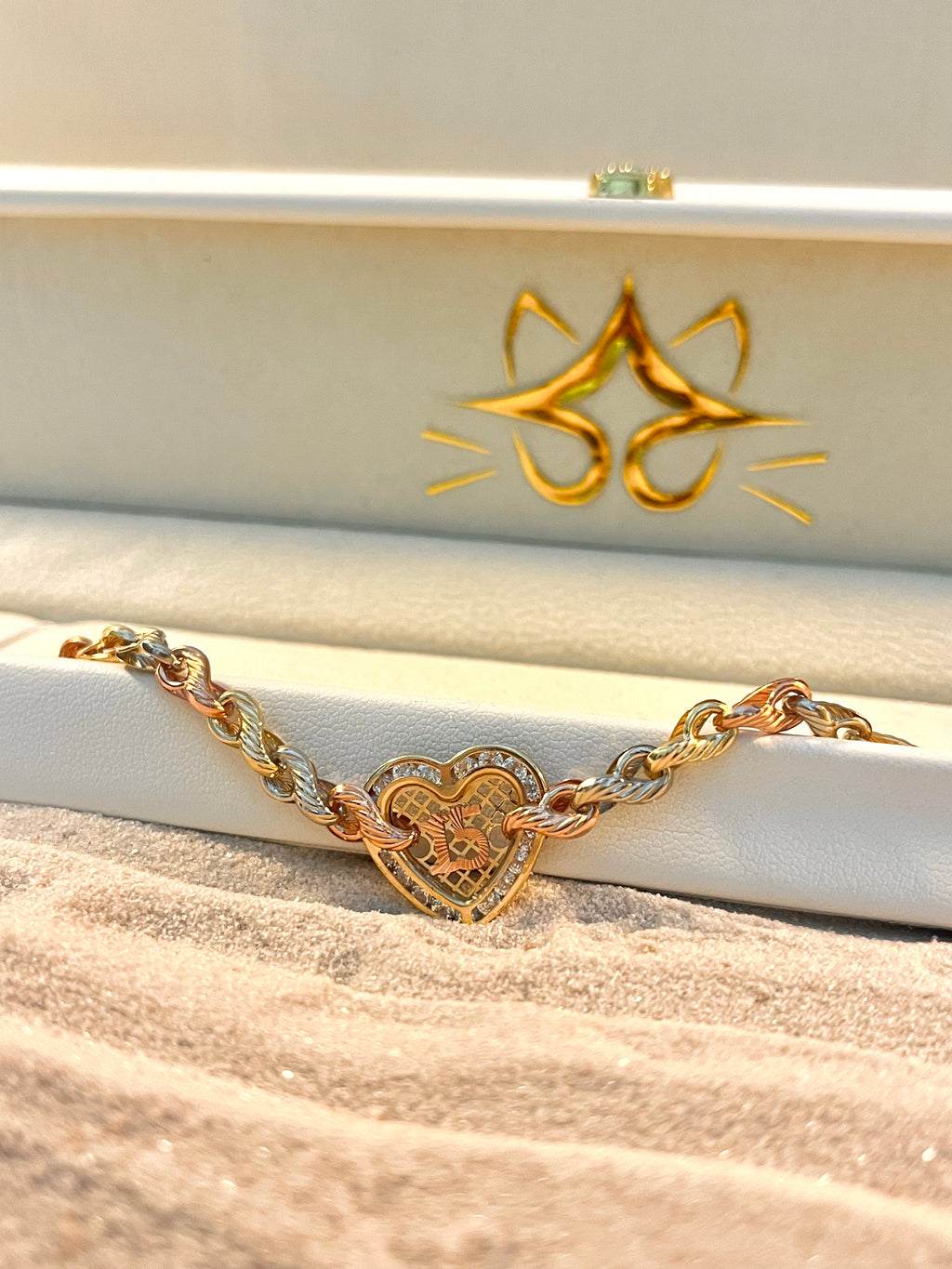 Pulsera 15 años con corazón 3 oros 10K