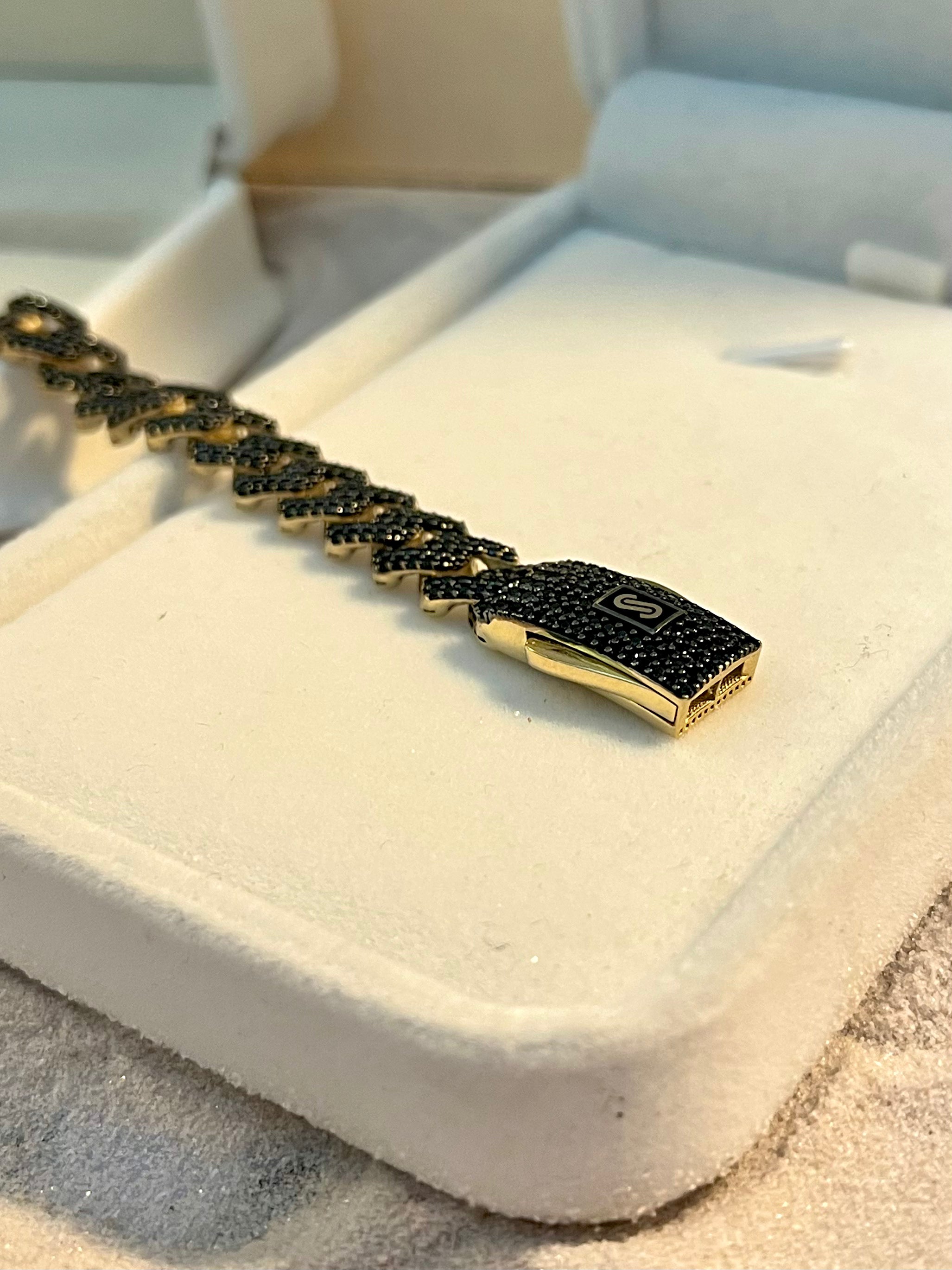 Pulsera Monaco con piedras negras 10K