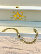Pulsera estilo monaco con osito en el centro 10K