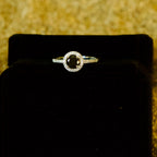 Anillo de Plata con piedra negra circular